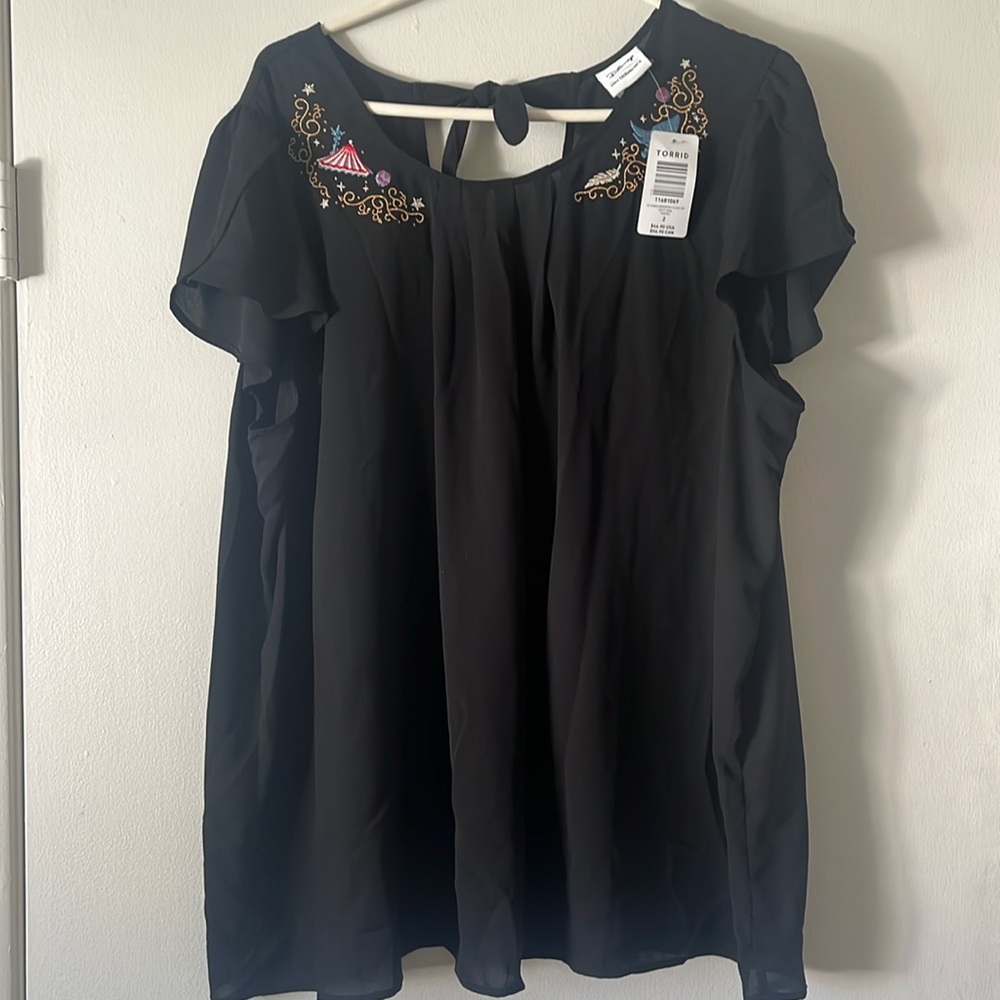 Torrid Her Universe Disney Dumbo Blouse